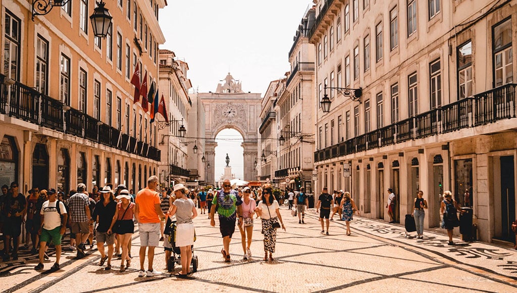 Lisbon-Louis-Droege-Unsplash-scaled