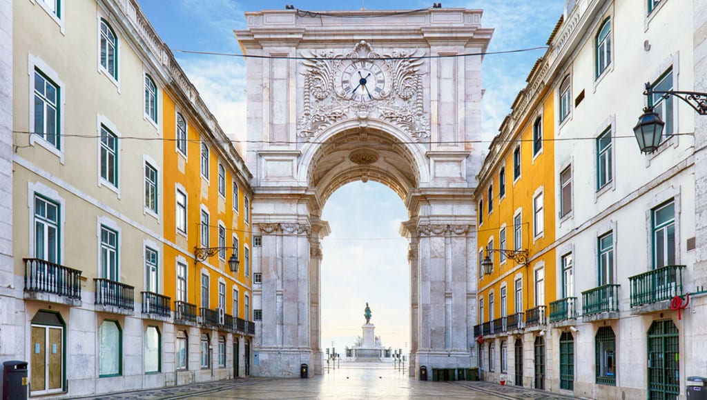 Famous arch at the Praca do Comercio, Lisbon, Portugal