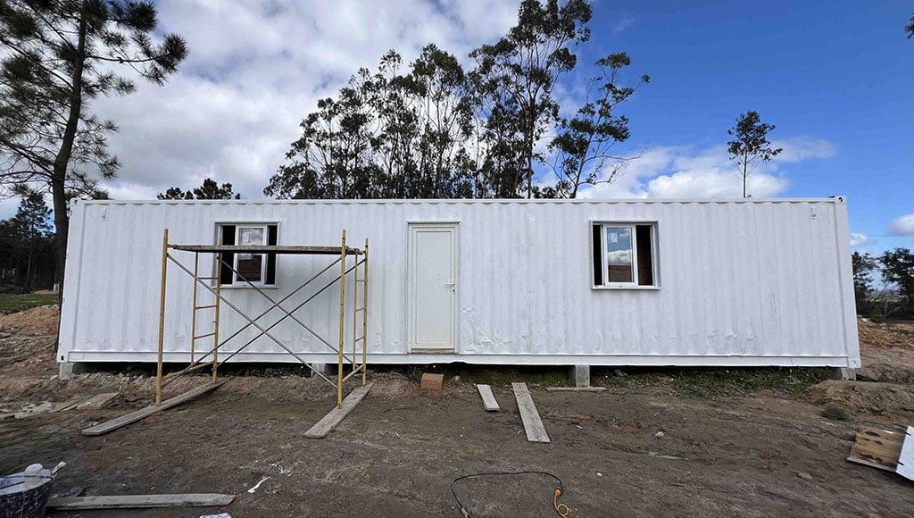 Doors and windows: the whole job was done from start to finish in three days.