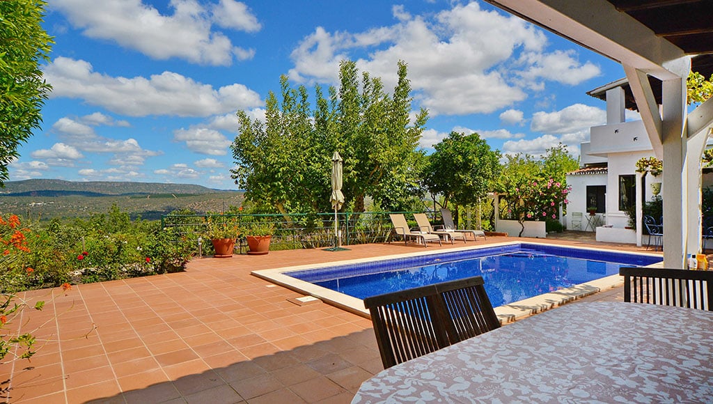 Very charming four-bed country house with cottage close to Boliqueime, Loulé