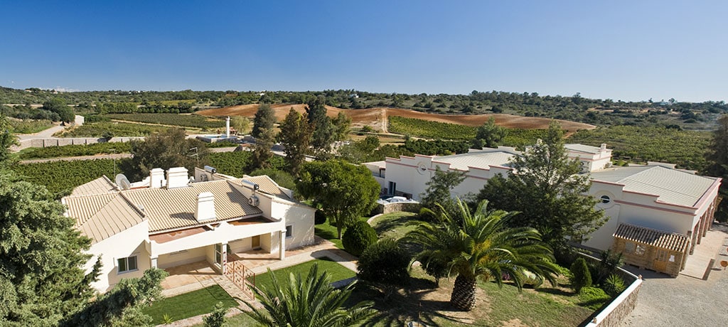 algarve-accommodation-quinta-dos-vales-wine-estate