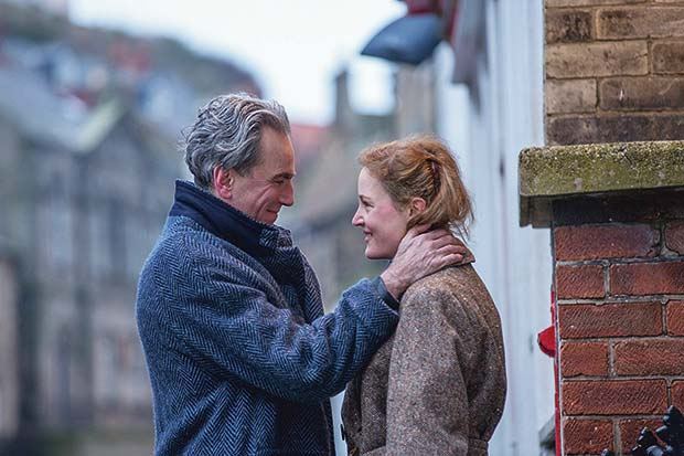 010218_it_phantom_thread.jpg
