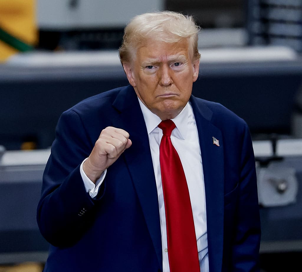 Former US president and Republican presidential nominee Donald Trump - Photo: EPA/ERIK S. LESSER|US Vice President Kamala Harris – Photo: EPA/SHAWN THEW