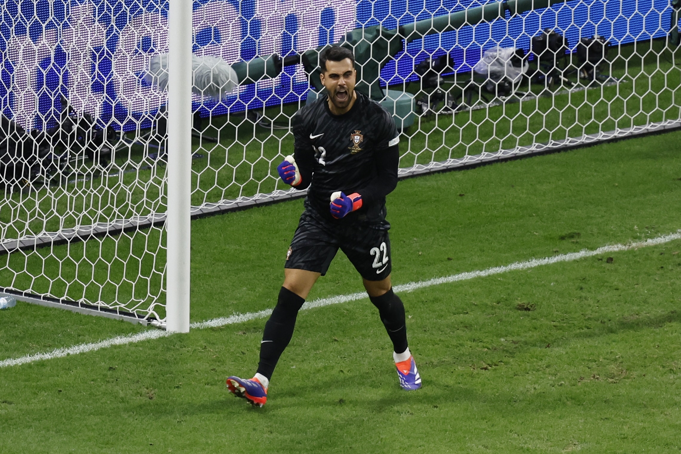 Diogo Costa saves the day as Portugal sneak by Slovenia