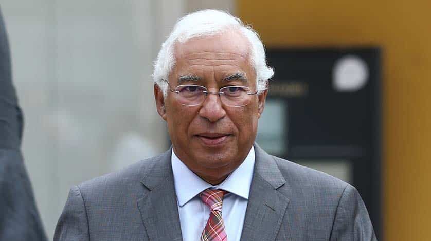 |people walking in Albufeira beach|Lisbon