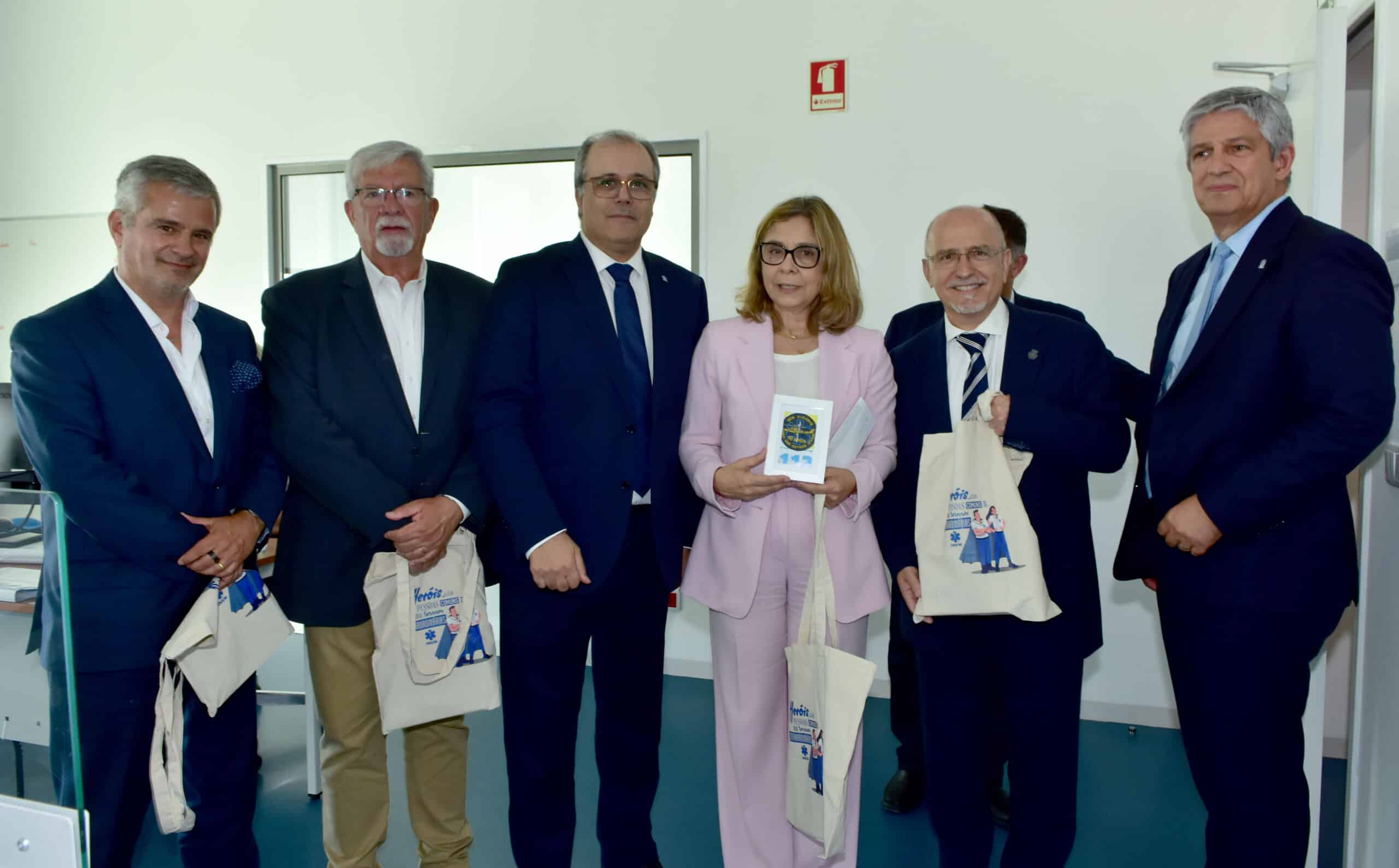 Algarve “will have whatever is necessary this summer,” Health Minister vows