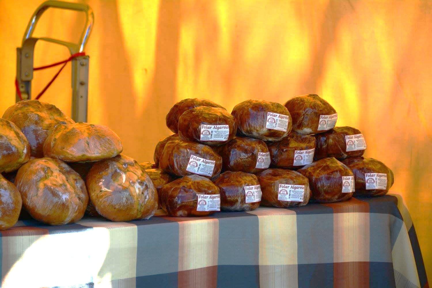 Folar Easter cake is king in São Marcos da Serra|Folar Easter cake is king in São Marcos da Serra