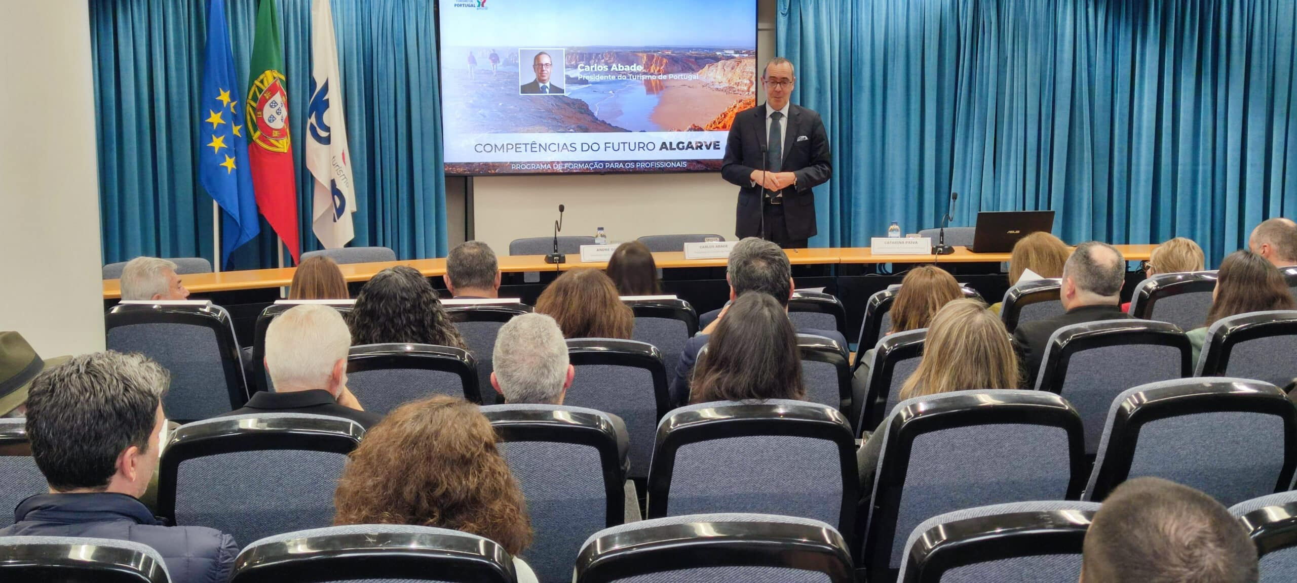 Algarve launches “ambitious” training project for tourism professionals