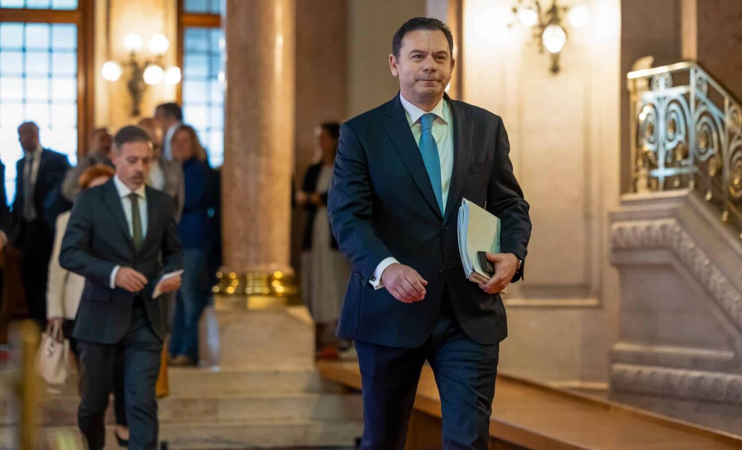Prime Minister Luís Montenegro arriving in parliament on April 11 to present the AD government’s programme - Photo: José Sena Goulão/Lusa