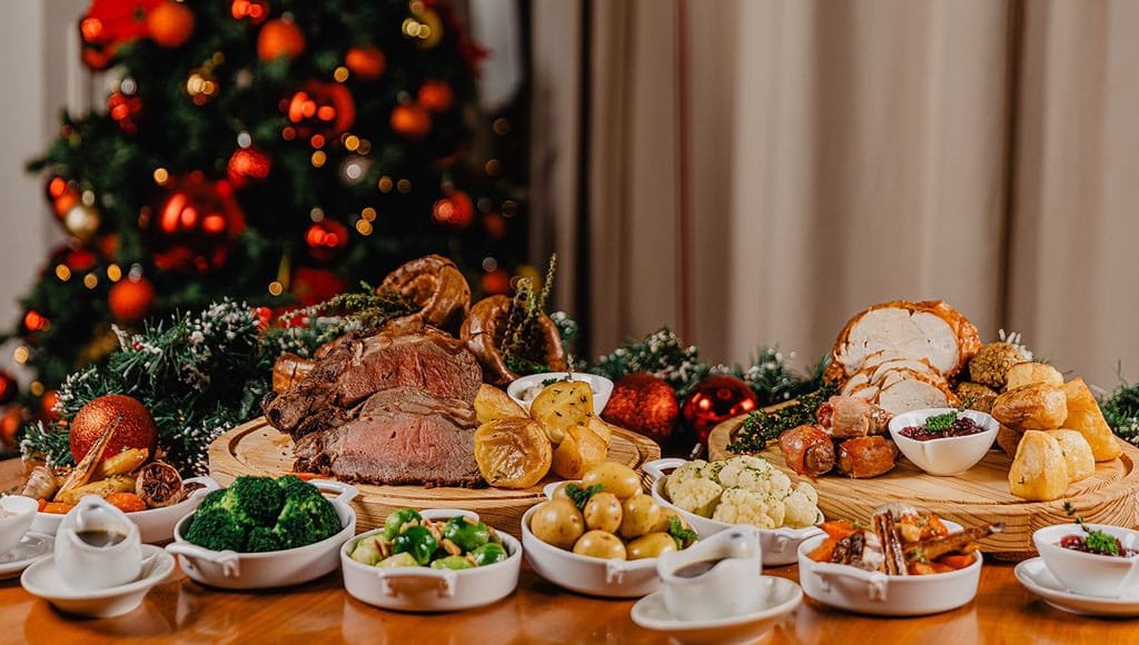 christmas dinner|restaurant table