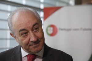 PSD leader categorically sidelines right-wing ‘pretender-to-power’ CHEGA