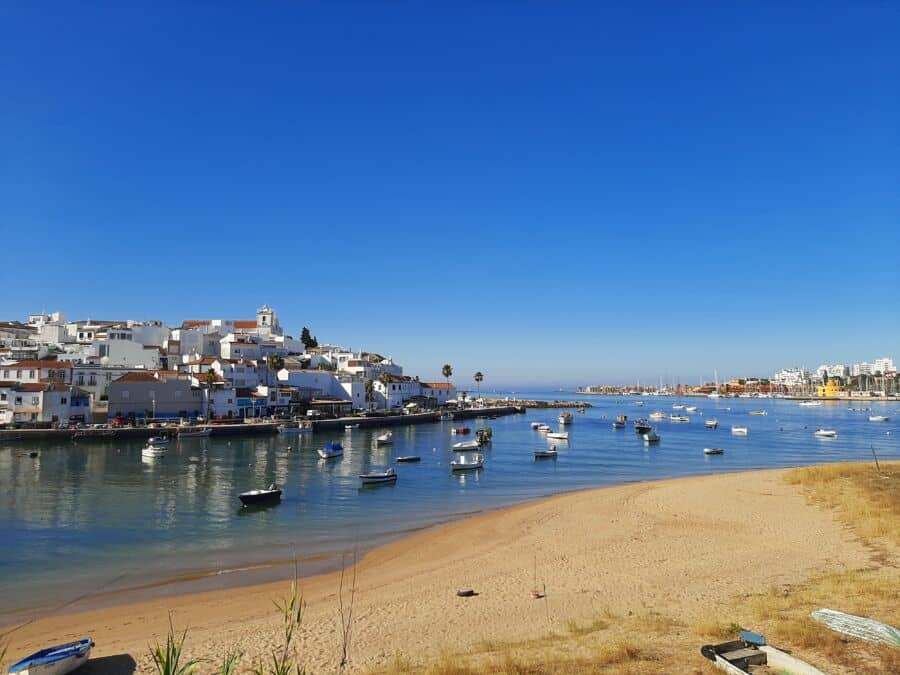 November flea market cancelled in Ferragudo due to construction work