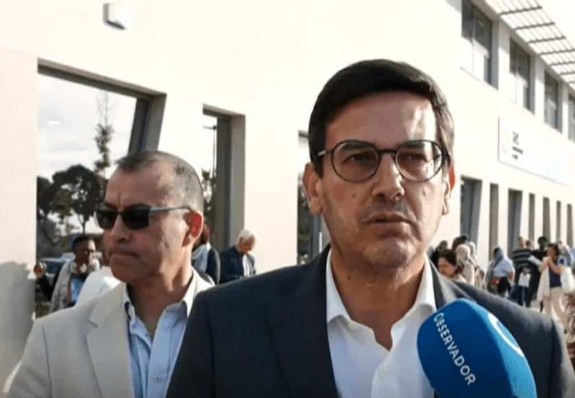 Rui Rocha talking outside another health centre where nothing seems to work the way it should
