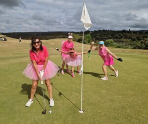 Charity golf tournament raises nearly €4,500 for Algarve Oncology Association