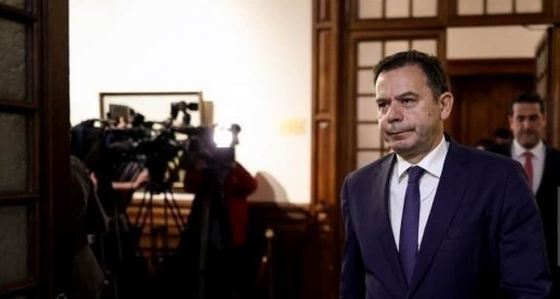 Another Lusa image that 'says a thousand words': Luís Montenegro faces a roller-coaster of challenges as Portugal's new prime minister