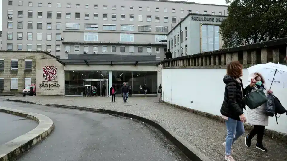Porto medics study Parkinson's patients' brain activity after surgery