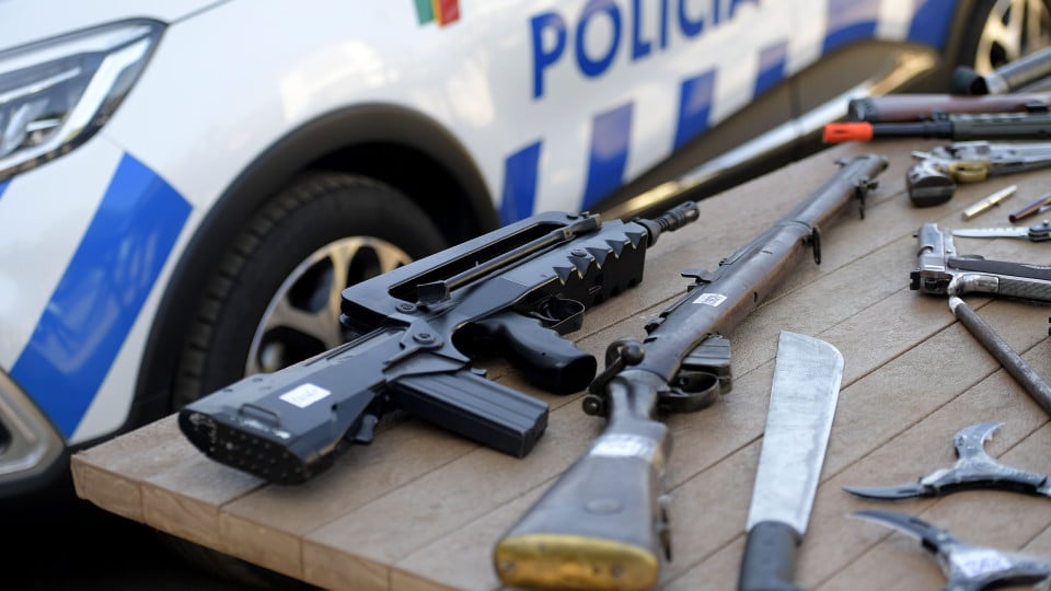 A number of bladed weapons were also handed in during the operation. Image: Lusa