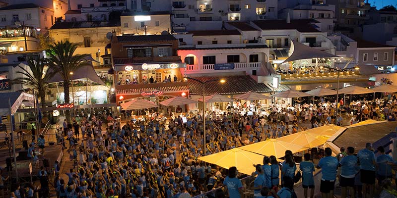 Nighttime walks in Lagoa attract 2,500