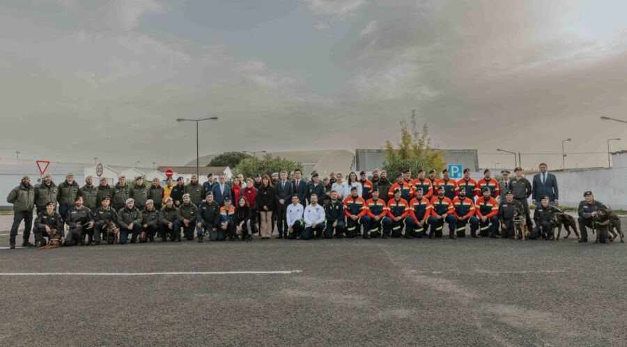 The team on their return from Turkey last weekend, in the company of their six indispensable sniffer dogs, one of which amazingly saved the life of one of her own