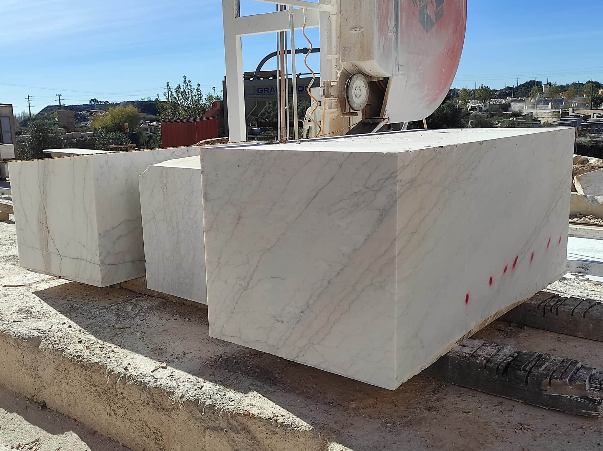 AI to 'see' colours inside marble blocks before they are cut