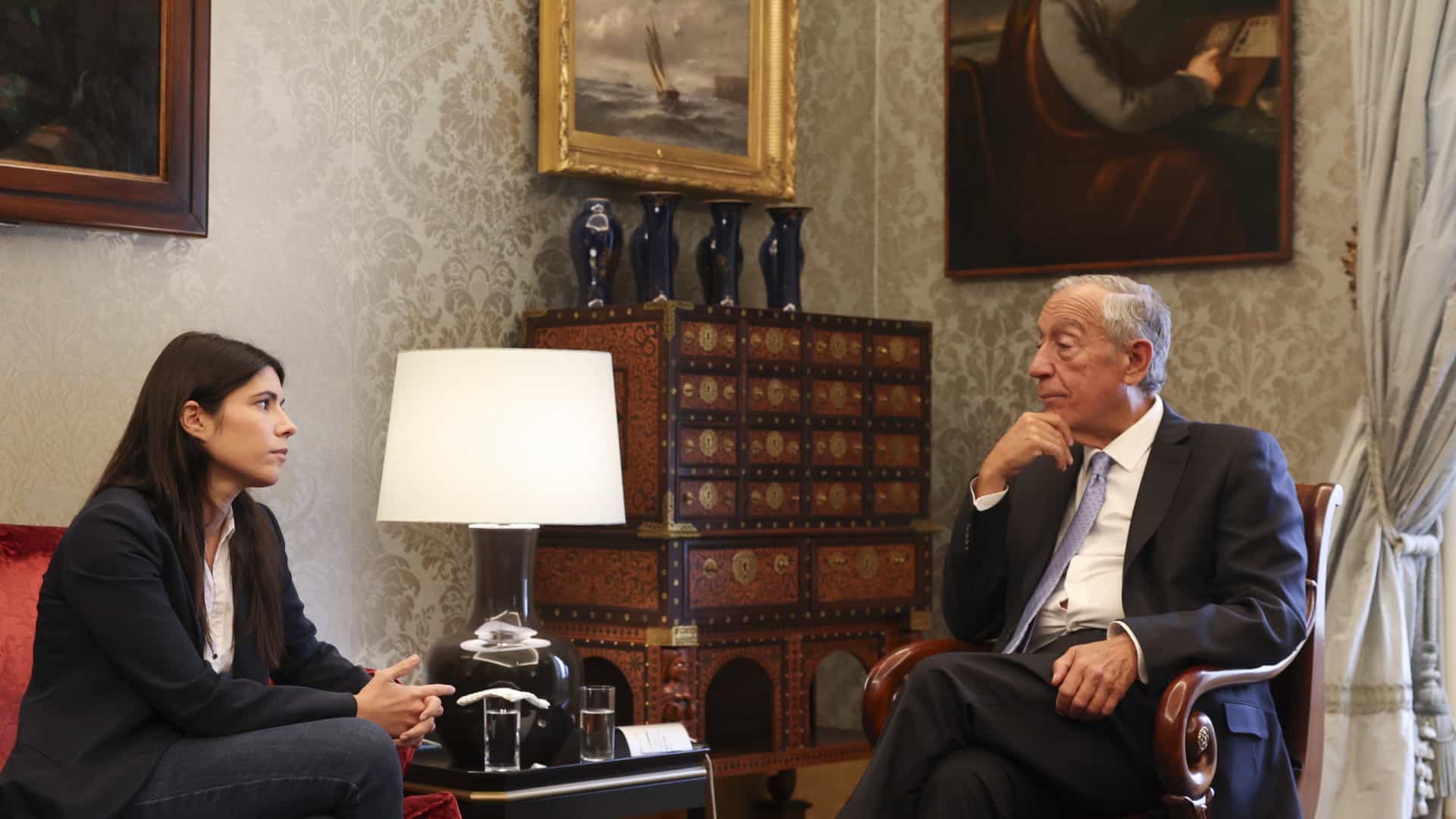 Mariana Mortágua during audience with President Marcelo in Belém.