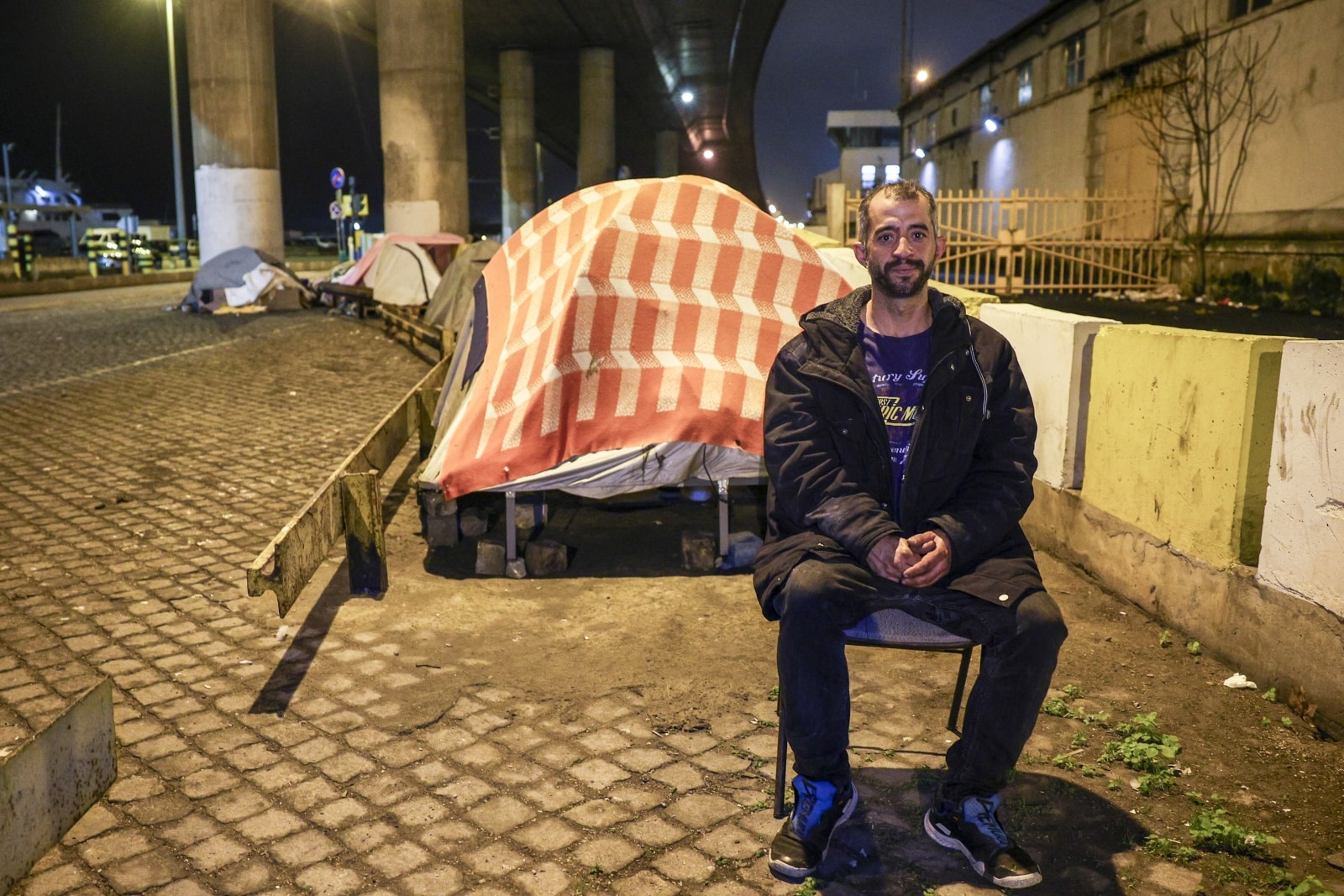 The number of homeless people in Lisbon has increased dramatically in recent years, with well over half of them migrants seeking legalisation and a better life in Portugal than they had in their home countries. Image: LUSA