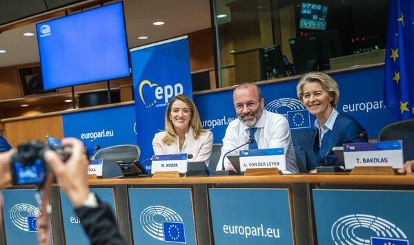 Roberta Metsola (left), Manfred Weber (centre) Ursula von der Leyen (right) will all be meeting in Cascais from tomorrow. Image: Facebook EPP