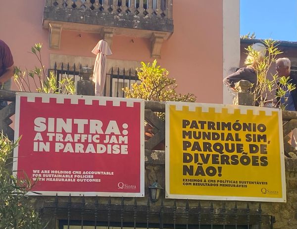 Sintra residents (finally) say “ENOUGH!” to mass tourism, traffic chaos|Sintra residents (finally) say “ENOUGH!” to mass tourism, traffic chaos|Sintra residents (finally) say “ENOUGH!” to mass tourism, traffic chaos