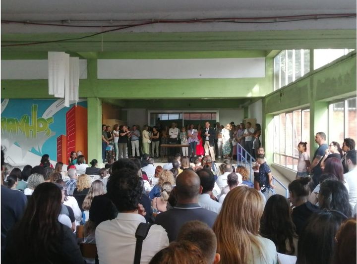 Parents seek to block opening of run-down school in Porto