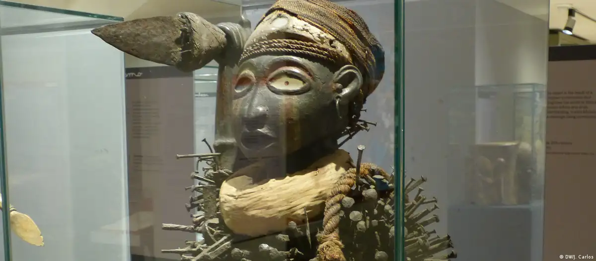 Pieces 'looted' from Africa remain on display in Portuguese museums. A recent news article stressed there have been no requests so far for their return.