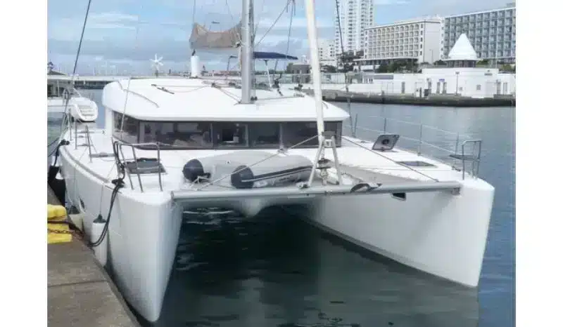 PJ police issued a photograph of the catamaran after it had been towed to Ponta Delgado port