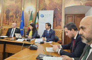 Communist Party questions government on meeting with Israeli official
