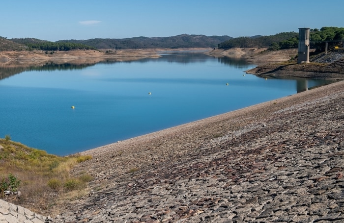 As water reduces in the southern aquifers, pressure of seawater along the coast infiltrates, reducing the quality of underground water, and in some cases, making it impossible to use for irrigation/ human (even animal) consumption