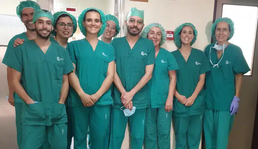 The surgical team, led by Jorge Gonçalves
