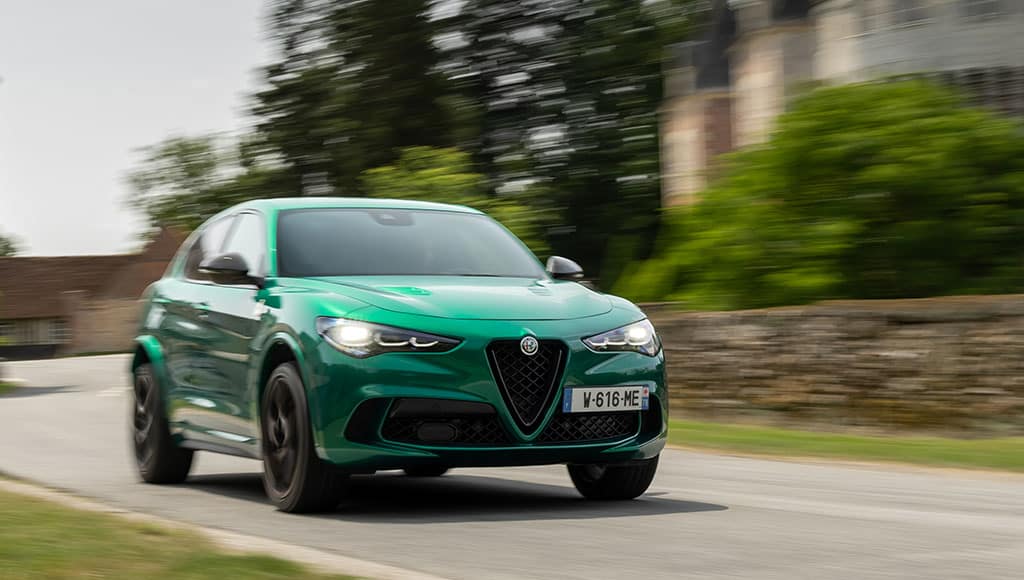 ALFA ROMEO Stelvio Quadrifoglio Test Drive|ALFA ROMEO New Giulia Stelvio Q100 anniversary-interiors|ALFA ROMEO Stelvio Quadrifoglio Test Drive (1)|motoringprintscreen