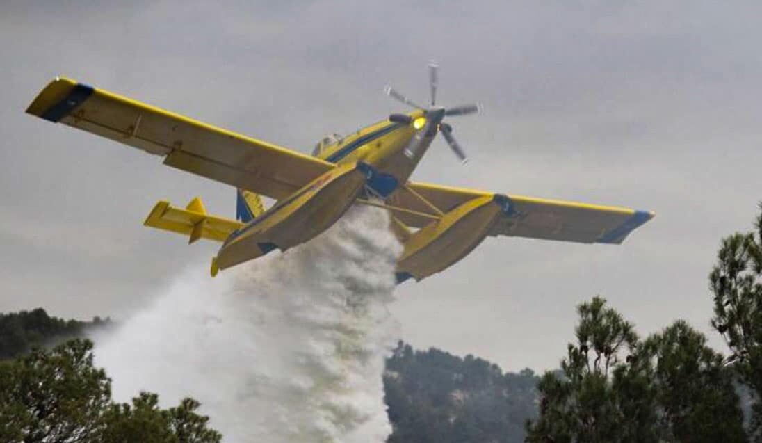 AT-802.-Titan-Aerial-Firefighting-photo