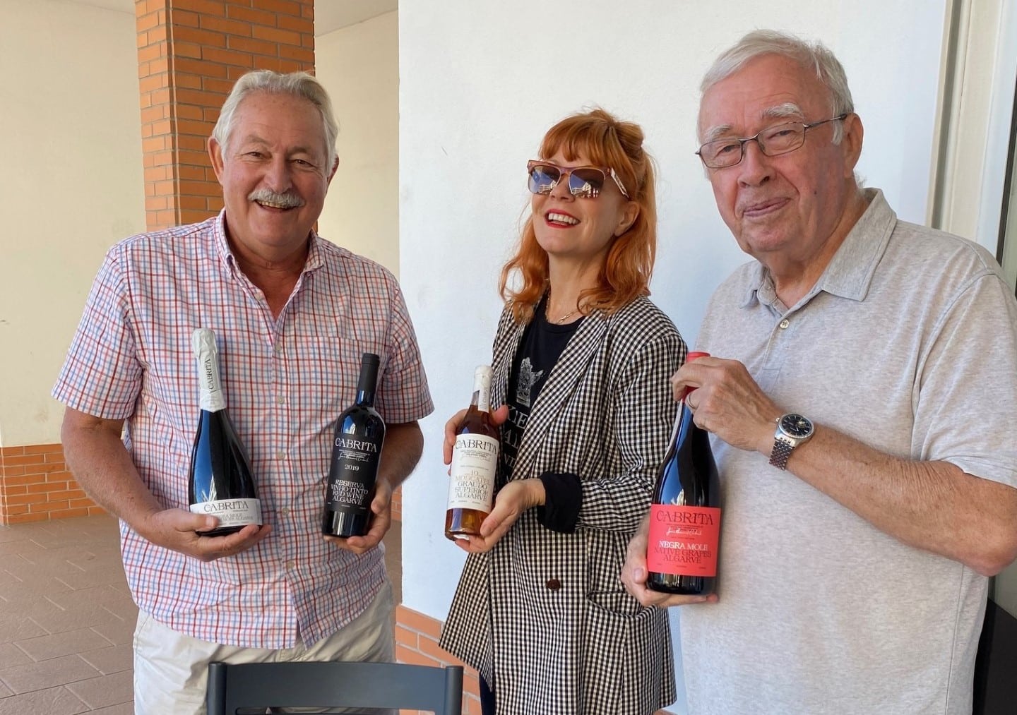 AWS deputy chairman, Steve Rigby, with Nigel Adams, secretary of the Algarve Wine Society, and Candace Olsen|Candace Olsen with Barbara Kurau, who co-ordinated the tasting at Cabrita.|Duarto Rito|‘Award-winning’ wine tasting for Algarve Wine Society