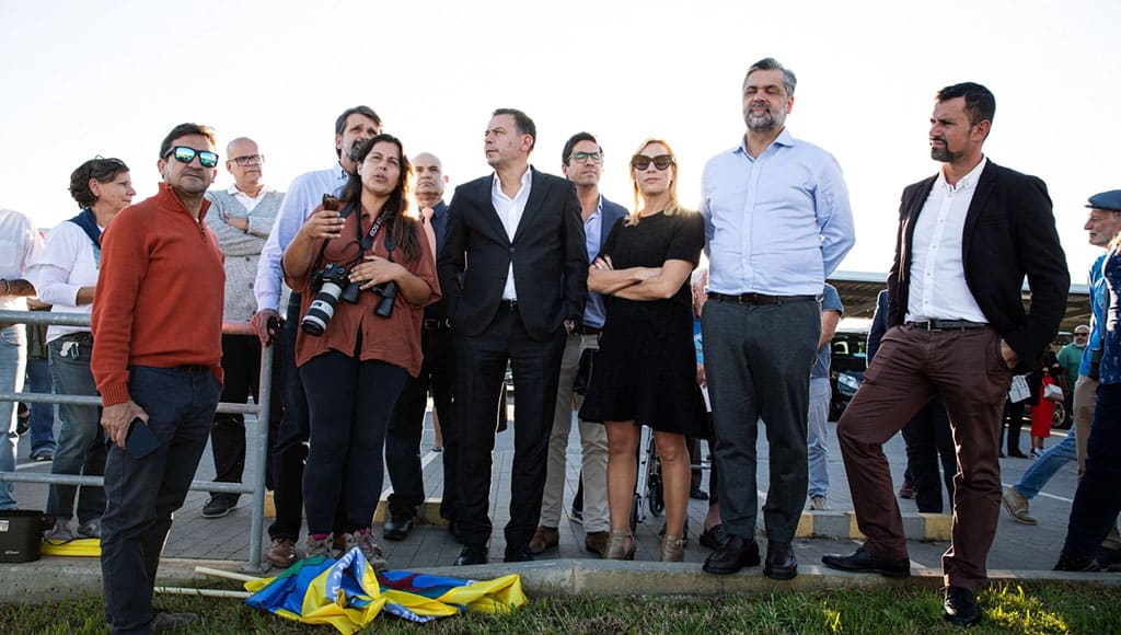 Luís Montenegro during a visit to the Alagoas Brancas wetland in Lagoa