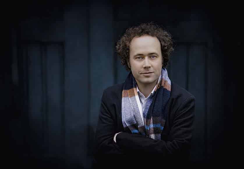 German pianist Alexander Schimpf performs at Os Agostos