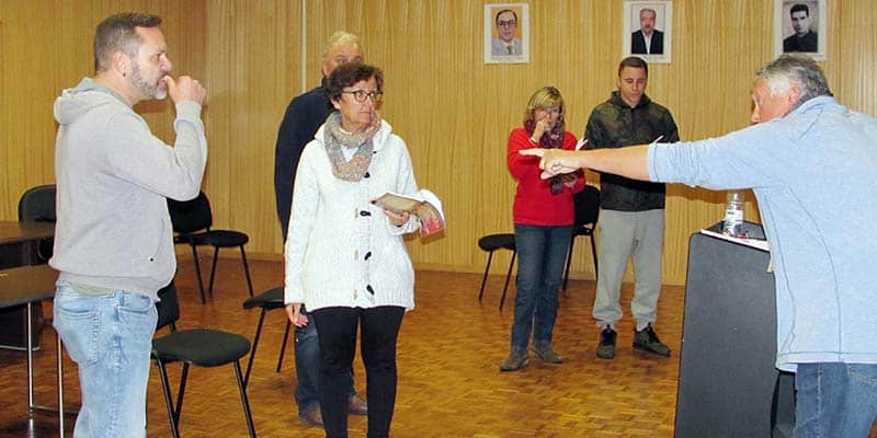 A bunch of amateurs meets Hollywood