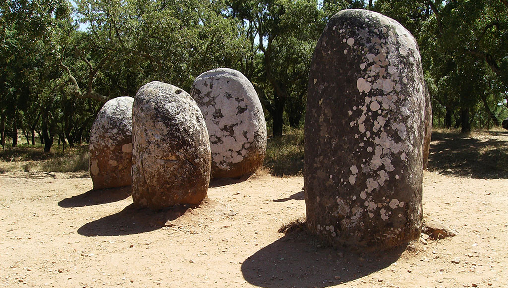 Aligned to the equinox|A dolmen|Crozier carving|Long walk|The cromlech