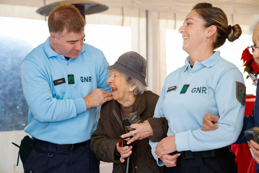 Pingo Doce and GNR host Christmas lunch for 100 elderly people in Faro|Pingo Doce and GNR host Christmas lunch for 100 elderly people in Faro|Pingo Doce and GNR host Christmas lunch for 100 elderly people in Faro