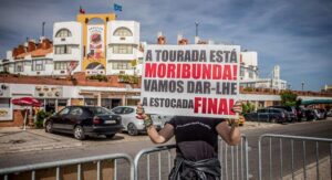 Anti-bullfighting group celebrates end of bullfights at Albufeira bullring