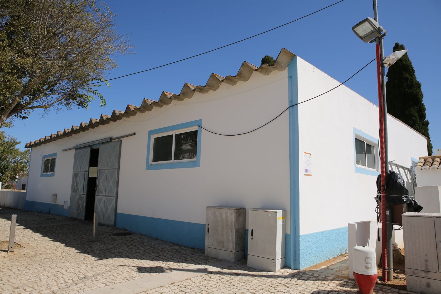 Armazém Mexilhoeira Grande