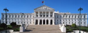 Tax relief for businesses and young people, and higher pensions: key pillars of 2025 State Budget