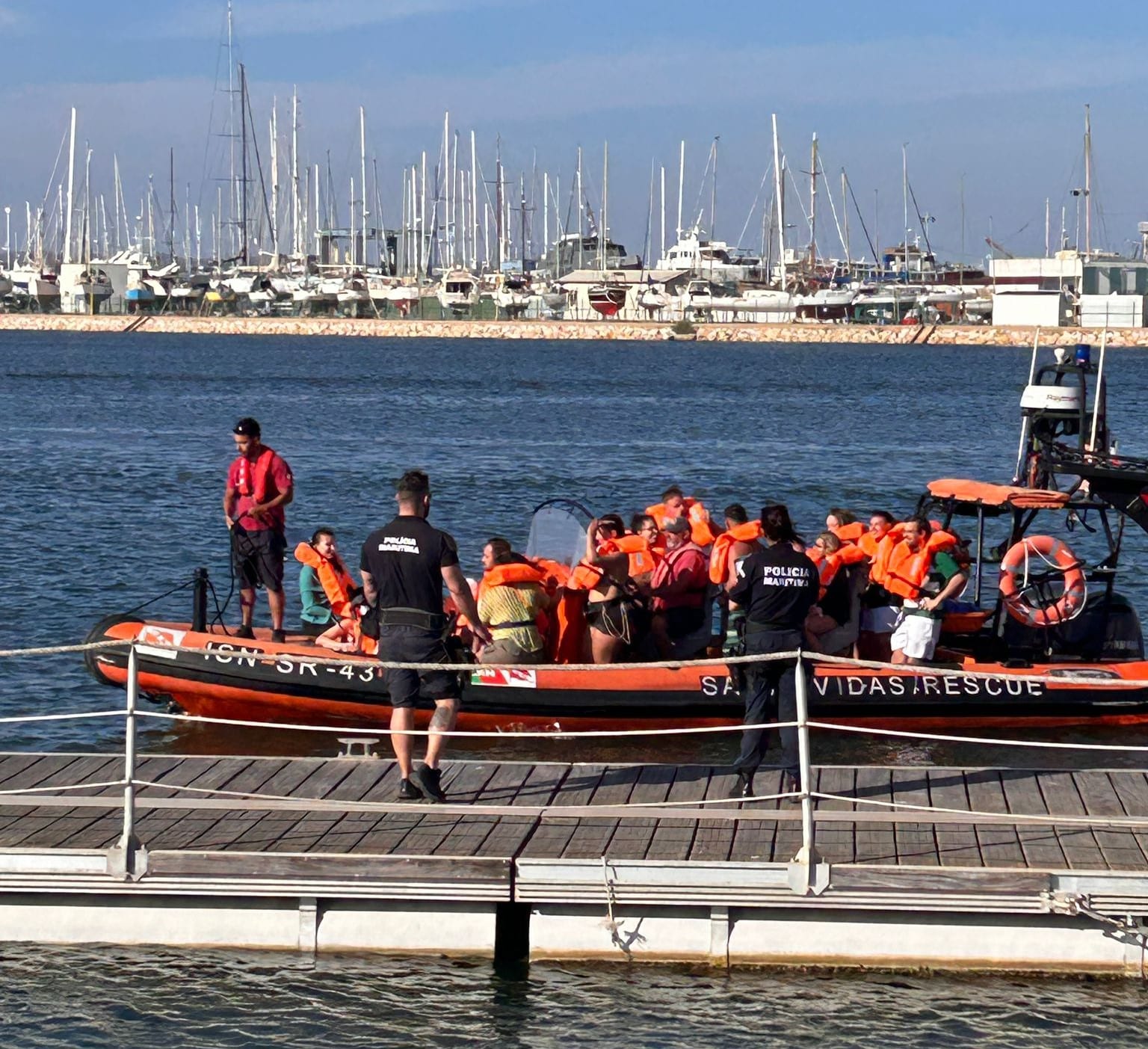 28 people rescued from stranded boat near Alfanzina lighthouse
