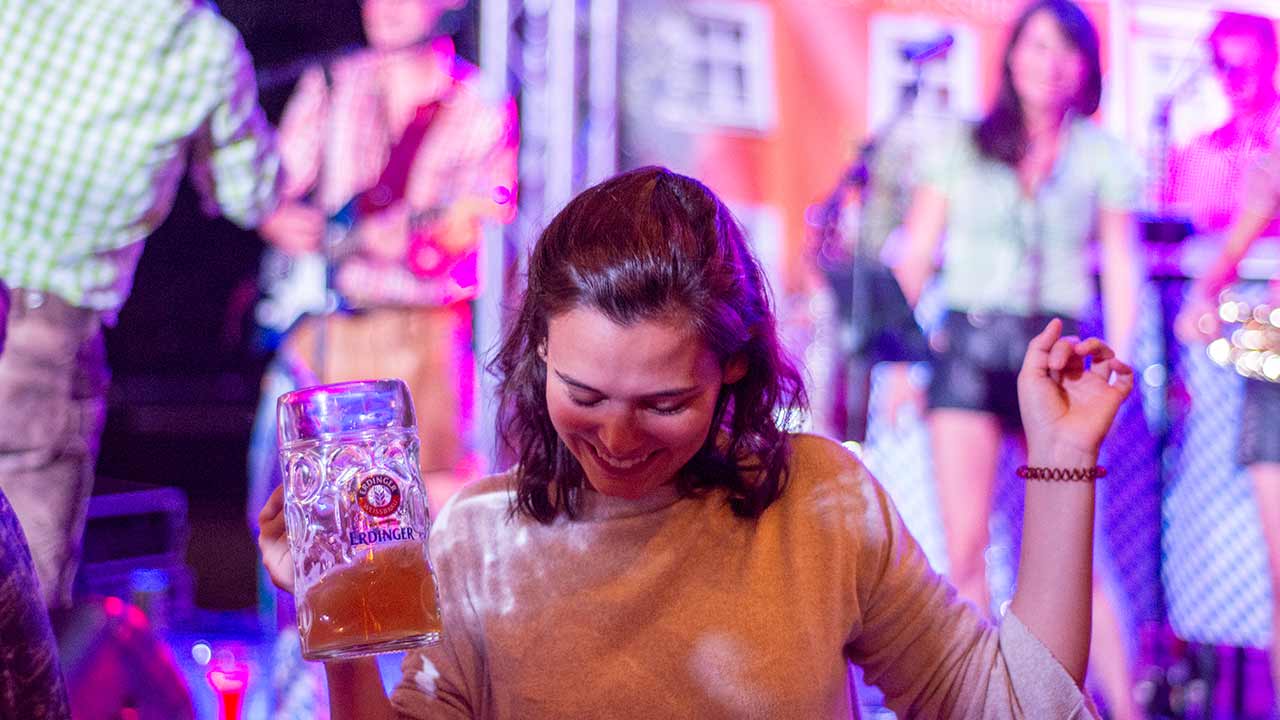 Biergarten-Oktoberfest-01|Biergarten-Oktoberfest-03|Biergarten-Oktoberfest-02