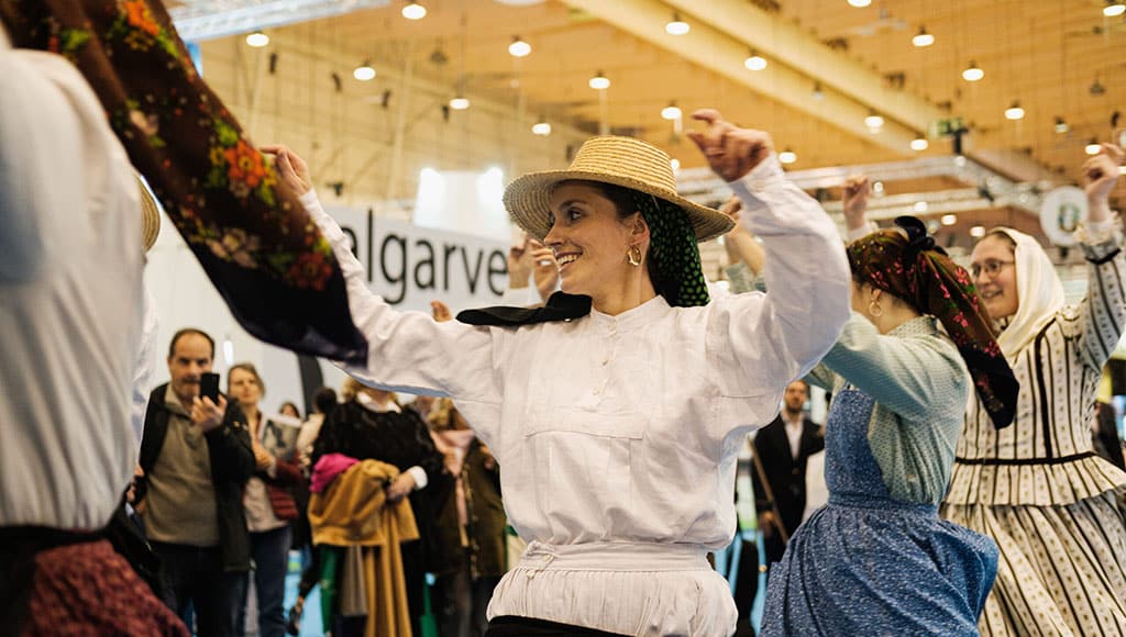 Traditional folk dance - Photo: VILA REAL DE SANTO ANTÓNIO MUNICIPALITY|President Marcelo Rebelo de Sousa visiting the Olhão stand|Bolsa de Turismo de Lisboa_BTL (1)|Albufeira Mayor at BTL|Algarve tourism ‘boss’ André Gomes – Photo: BRUNO FILIPE PIRES/OPEN MEDIA GROUP
