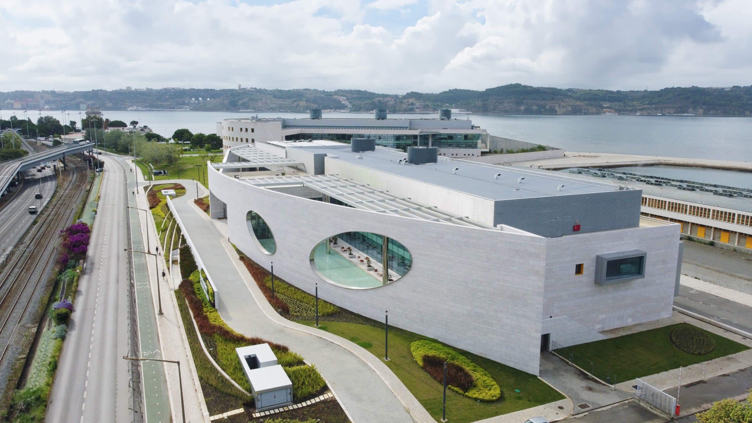 Fundação Champalimaud|Champalimaud Centre for the Unknown|Champalimaud Centre for the Unknown.2|Dr João Silveira Botelho, Vice-President of the Champalimaud Foundation.|Dra Susana Simões, Pulmonologist int Champalimaud Clinical Centre Lung Unit|joao_silveira_botelho|Dra Susana Simões, Pulmonologist int Champalimaud Clinical Centre Lung Unit