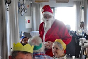 CASA members spread festive cheer in Alvor